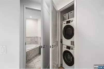 8100 River Road 908 #908, North Bergen, NJ 07047 - Photo 17