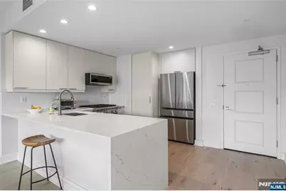 8100 River Road 908 #908, North Bergen, NJ 07047 - Photo 5