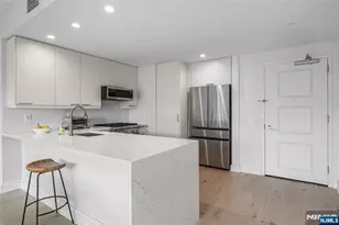 8100 River Road 908, North Bergen, NJ 07047 - Photo 5