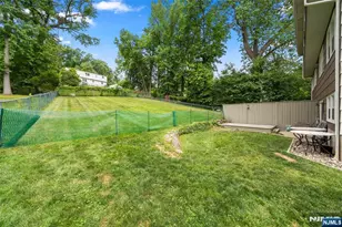 89A Forsythia, Paramus, NJ 07652 - Photo 17