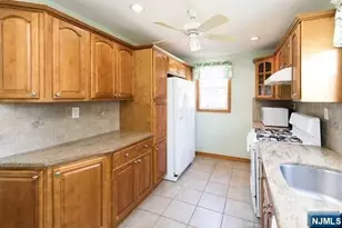 9-11 Hillcrest Rd, Kearny, NJ 07032 - Photo 7