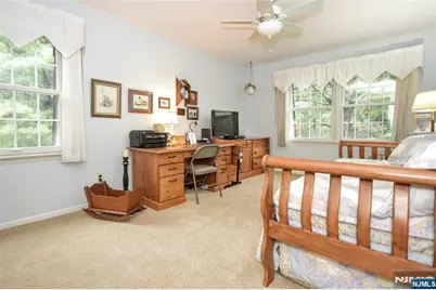 279 Collignon Way 5 #5, River Vale Township, NJ 07675 - Photo 17