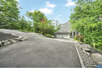 11 Hemlock Lane, Kinnelon, NJ 07405 - Photo 5