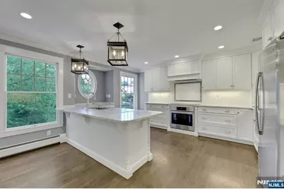 28 Serrell Drive, Montvale, NJ 07645 - Photo 9