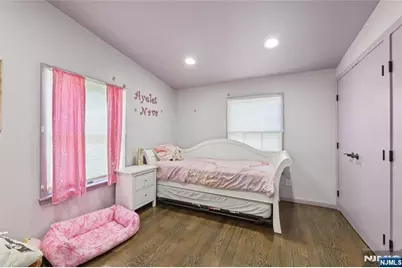 18 Sunrise Terrace, Bergenfield, NJ 07621 - Photo 13