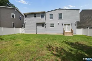18 Sunrise Terrace, Bergenfield, NJ 07621 - Photo 23