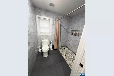 18 Sunrise Terrace, Bergenfield, NJ 07621 - Photo 23