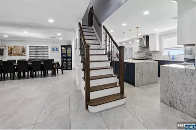 18 Sunrise Terrace, Bergenfield, NJ 07621 - Photo 3