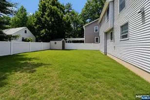 18 Sunrise Terrace, Bergenfield, NJ 07621 - Photo 21