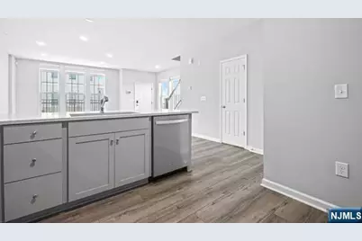 2 Arnold Drive 5301 #5301, Wood Ridge, NJ 07075 - Photo 17