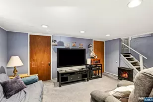 332 Riverside, Lyndhurst Township, NJ 07071 - Photo 27