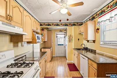 332 Riverside, Lyndhurst Township, NJ 07071 - Photo 19