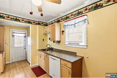332 Riverside, Lyndhurst Township, NJ 07071 - Photo 19