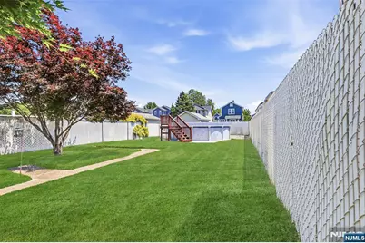332 Riverside, Lyndhurst Township, NJ 07071 - Photo 5