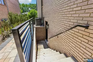 211 Warwick Ave 1, Fort Lee, NJ 07024 - Photo 33