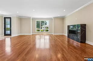 211 Warwick Ave 1, Fort Lee, NJ 07024 - Photo 5