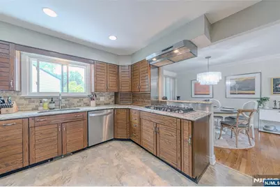 22 Cypress Lane, Paramus, NJ 07652 - Photo 13