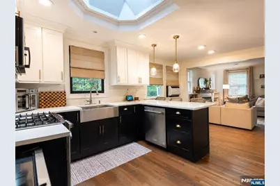19 Long Avenue, Mahwah, NJ 07430 - Photo 7