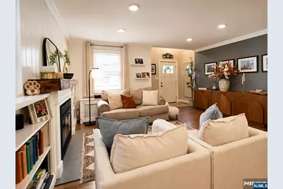 19 Long Avenue, Mahwah, NJ 07430 - Photo 5