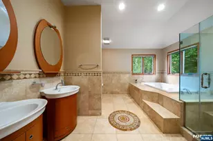 325 Cooper Pl, Paramus, NJ 07652 - Photo 19
