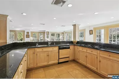 164 E Saddle River Road, Saddle River, NJ 07458 - Photo 9