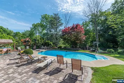 13 Fox Run, Caldwell, NJ 07006 - Photo 3
