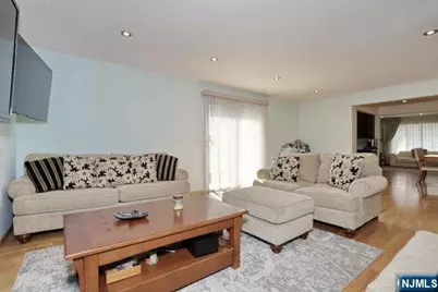 42-05 Williams Street, Fair Lawn, NJ 07410 - Photo 11
