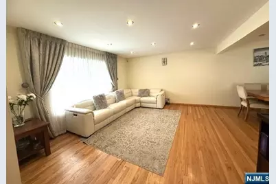 42-05 Williams Street, Fair Lawn, NJ 07410 - Photo 25