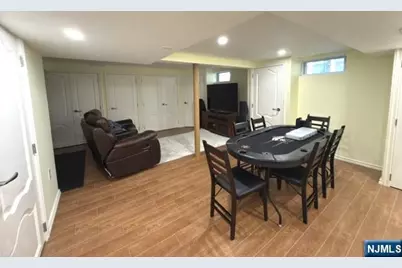 42-05 Williams Street, Fair Lawn, NJ 07410 - Photo 17