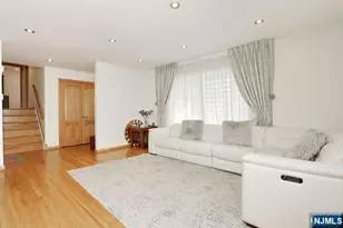 42-05 Williams St, Fair Lawn, NJ 07410 - Photo 5