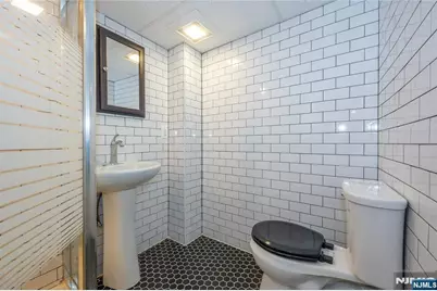 15 Congress Road, Emerson, NJ 07630 - Photo 37