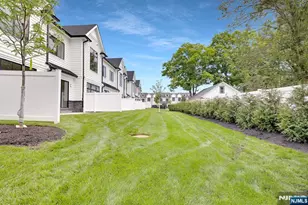16 Feldman, Paramus, NJ 07652 - Photo 25