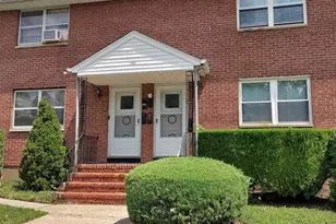 100 1E Clinton Pl, Hackensack, NJ 07601 - Photo 1