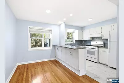358 Esplanade 55 #55, Hackensack, NJ 07601 - Photo 3