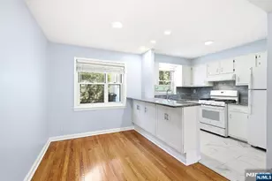 358 Esplanade 55, Hackensack, NJ 07601 - Photo 3