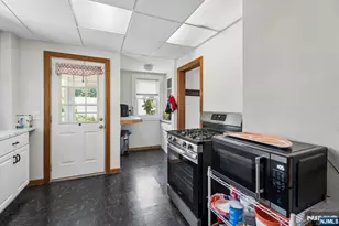 17 Wellington Ave, West Orange Township, NJ 07052 - Photo 9