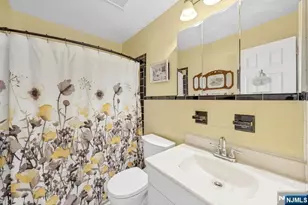 178 Cambridge Ave, Saddle Brook Township, NJ 07663 - Photo 17