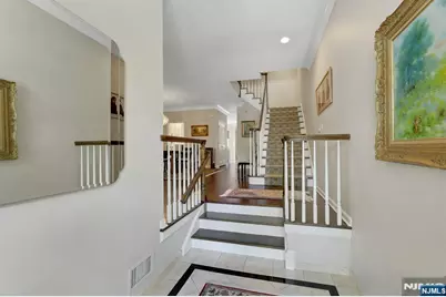 143 Stonegate Trail 44 #44, Cresskill, NJ 07626 - Photo 3
