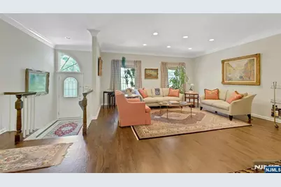 143 Stonegate Trail 44 #44, Cresskill, NJ 07626 - Photo 5