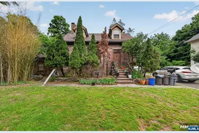 111 Madison Avenue, Cresskill, NJ 07626 - Photo 1