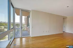 512 Hudson Park 512, Edgewater, NJ 07020 - Photo 9