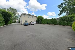 253 Madison Ave, Wyckoff Township, NJ 07481 - Photo 13