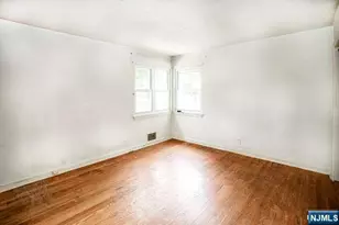 4 Beverly Rd, Glen Rock, NJ 07452 - Photo 19