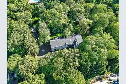 11 Pine Tree Drive, Saddle River, NJ 07458 - Photo 5