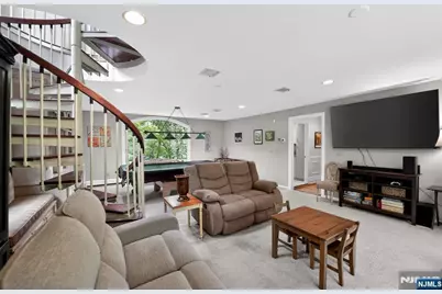 11 Pine Tree Drive, Saddle River, NJ 07458 - Photo 27
