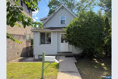 236 E Palisades Boulevard, Palisades Park, NJ 07650 - Photo 1