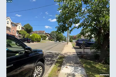 236 E Palisades Boulevard, Palisades Park, NJ 07650 - Photo 35