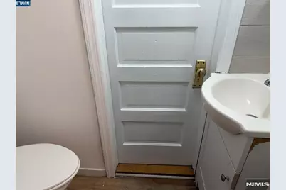 236 E Palisades Boulevard, Palisades Park, NJ 07650 - Photo 19