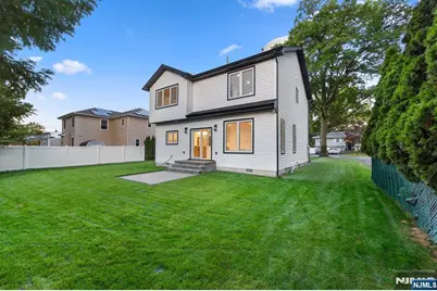 31-07 Morlot Avenue, Fair Lawn, NJ 07410 - Photo 5