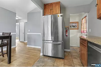 68 16th Avenue, Elmwood Park, NJ 07407 - Photo 15